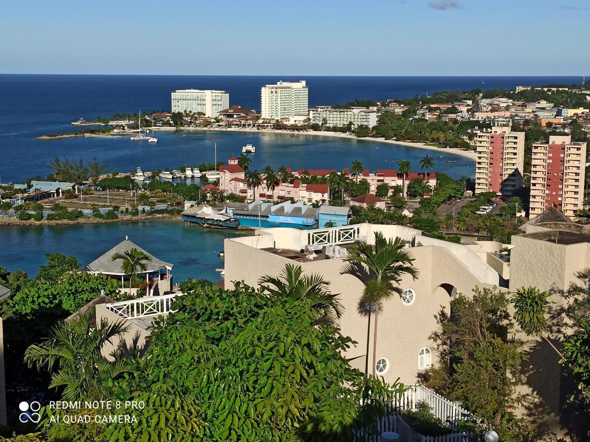 Columbus Heights Apt 26 F Очо-Ріос Номер фото